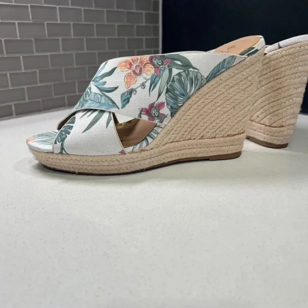 Call It Spring Vegan Wedge Heel Sandals Size 10 - image 3